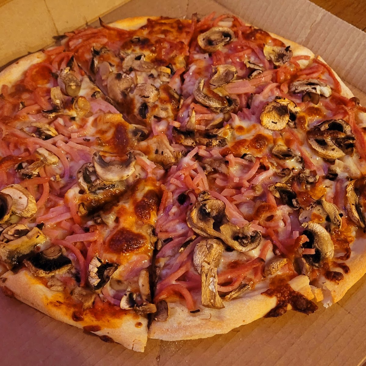Glenelg Pizza House Photos 9