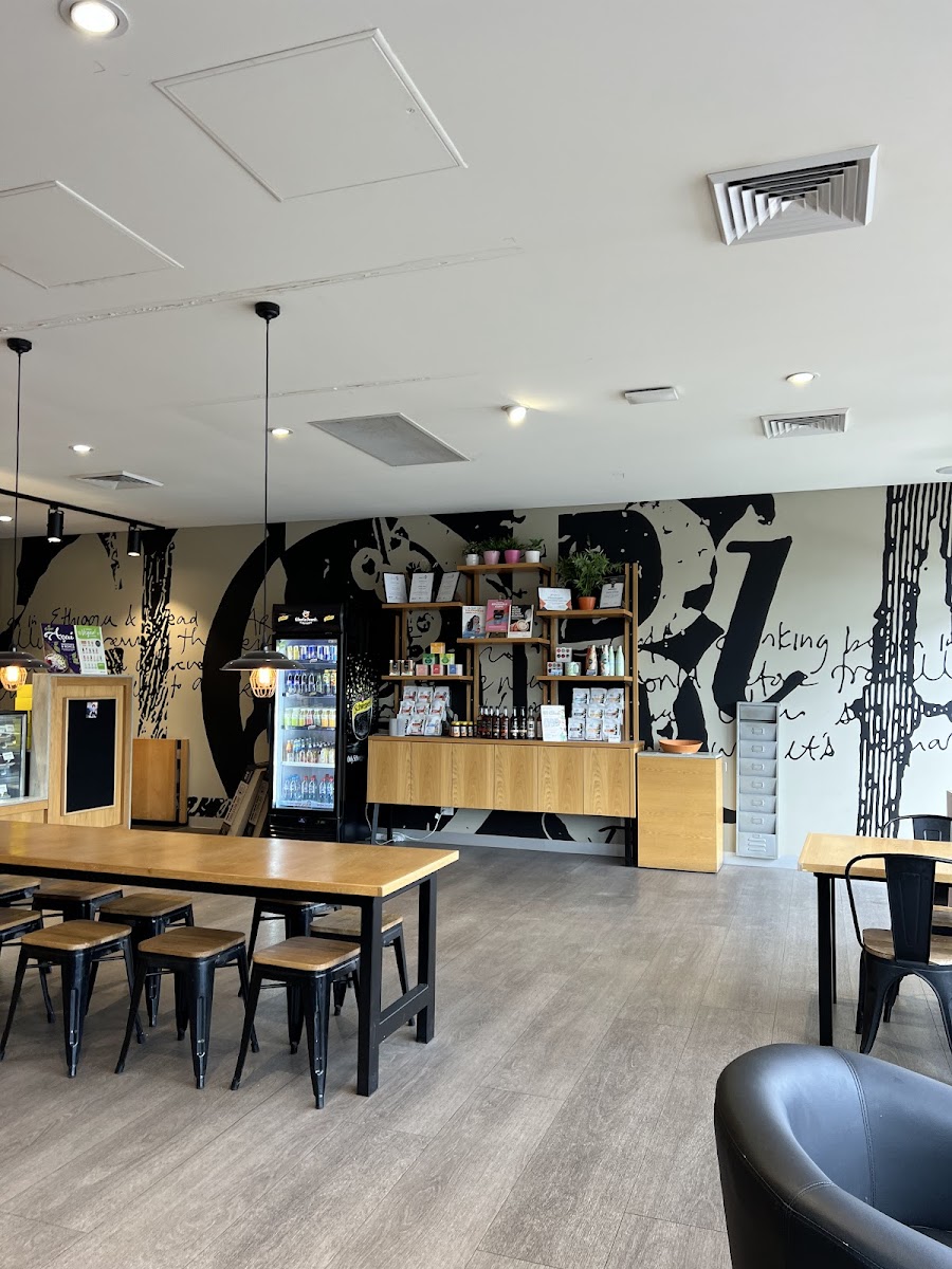 Gloria Jean's North Richmond Drive Thru Photos 2