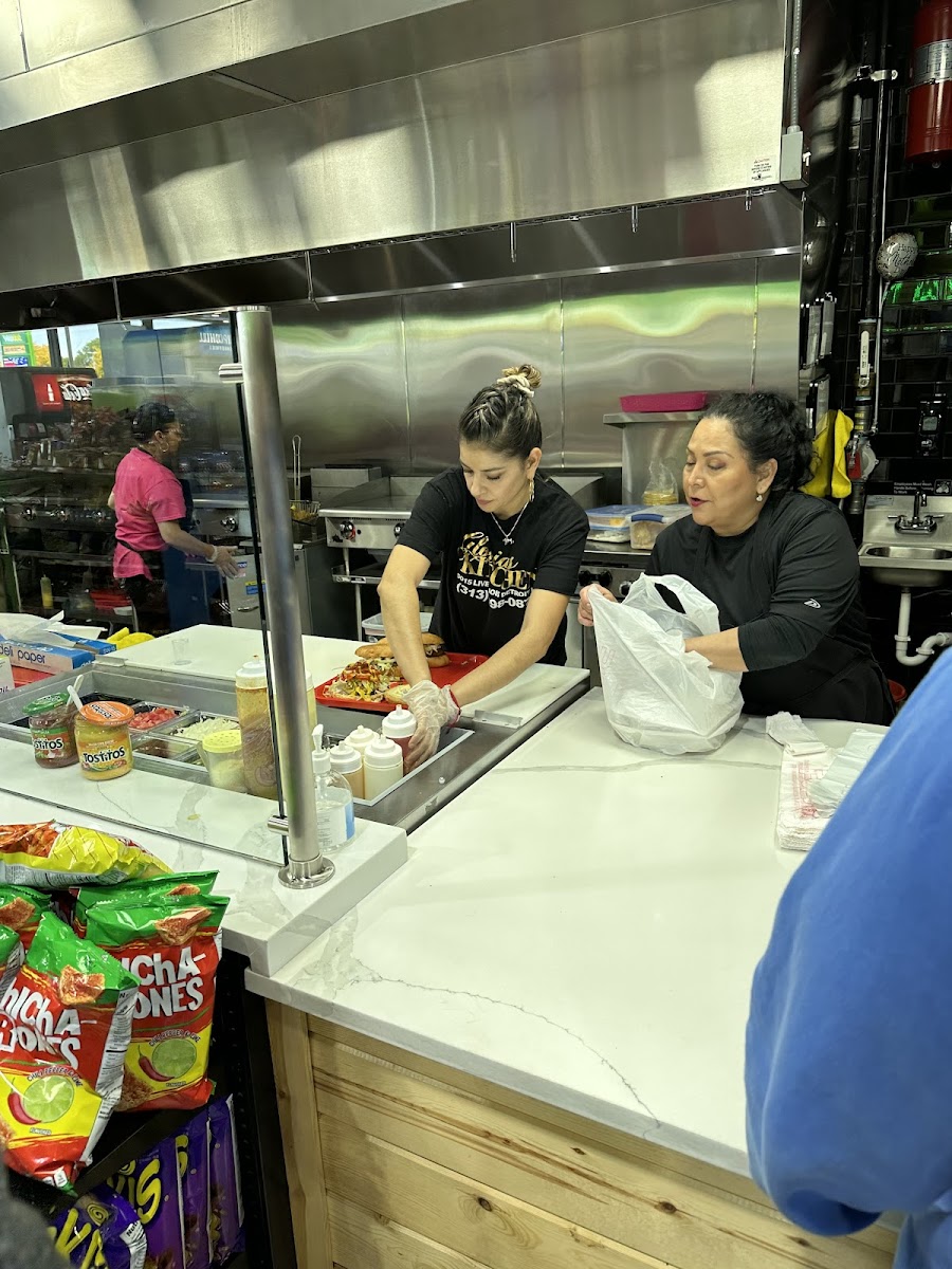 Glorias Kitchen Photos 2