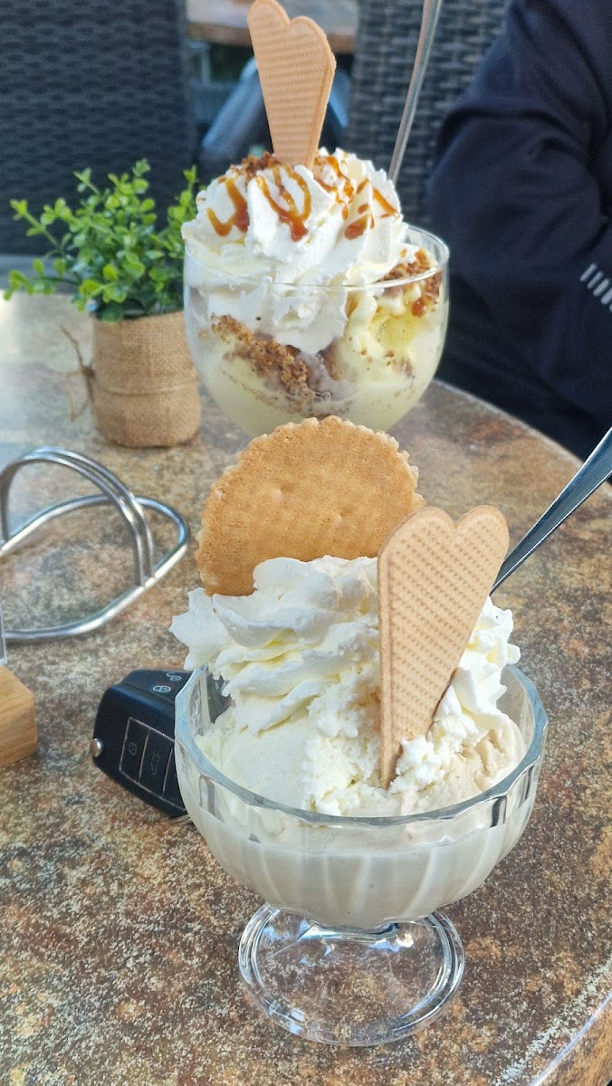 Gold Eis Cafe Photos 2