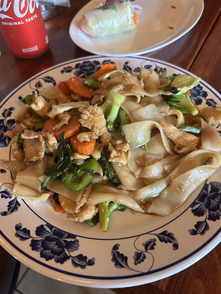 Gold Ladle Thai Cuisine Photos 2