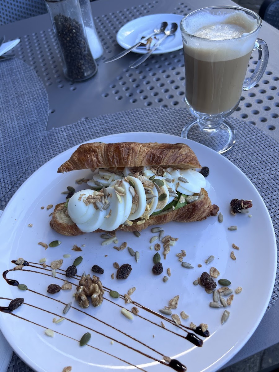 Golden Calheta Photos 9