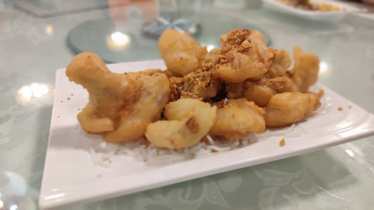 Golden Dragon Villa Photos 9