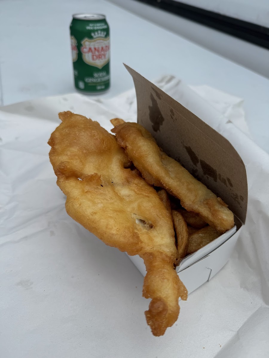 Golden Fish & Chips Photos 9