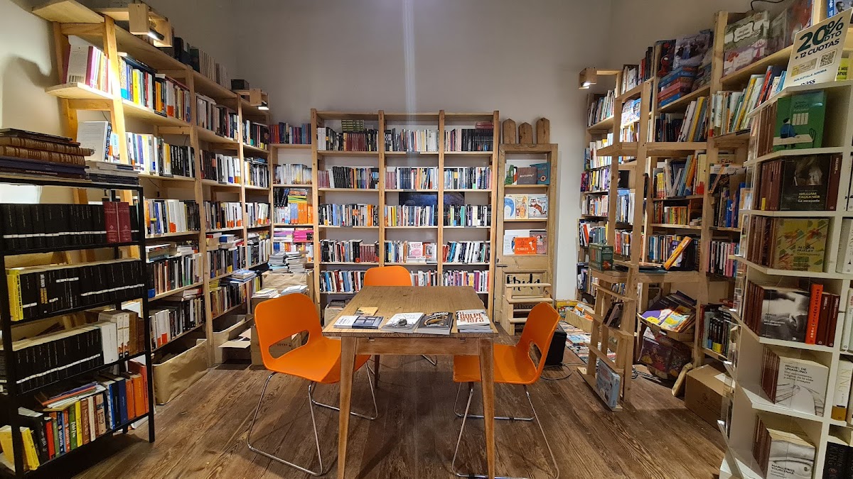 Gran Aldea - Restaurant, Vinoteca, Librería, Juguetes