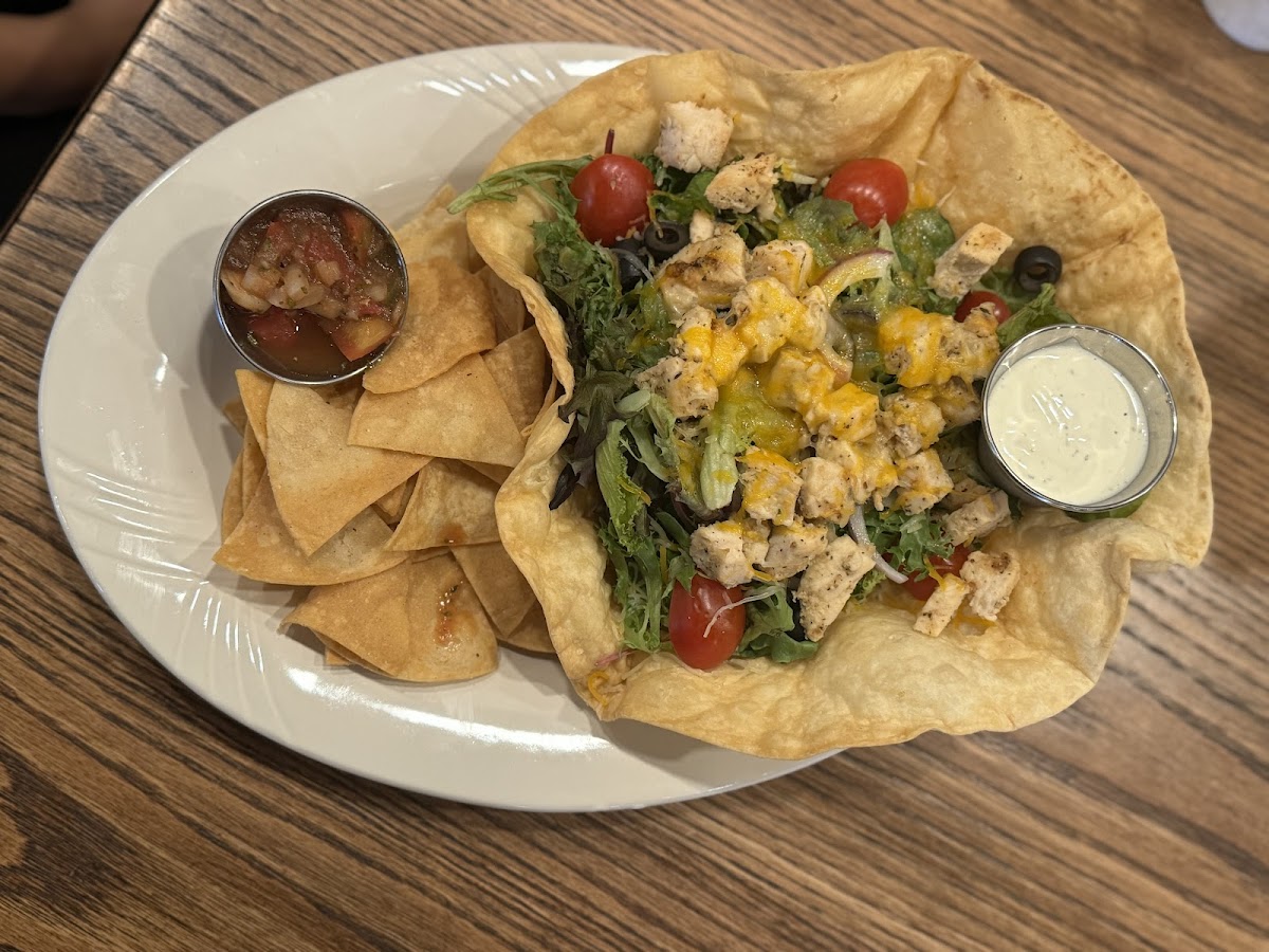 Grassy Creek Golf & Country Club Restaurant Photos 2