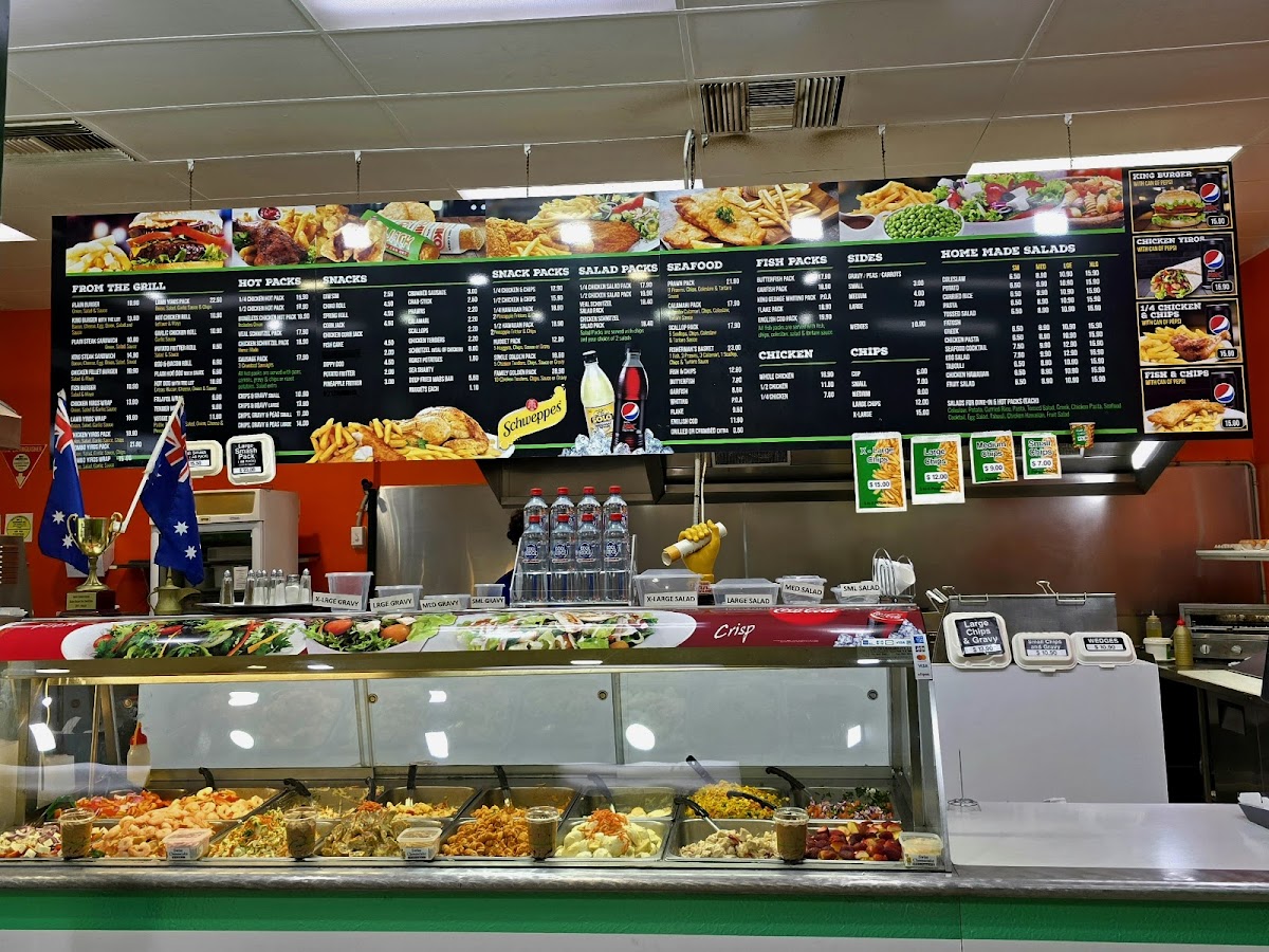 Green Corner Kitchen Photos 2