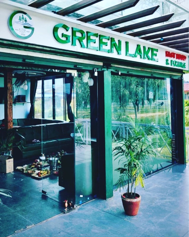Green Lake Fastfood & Lounge