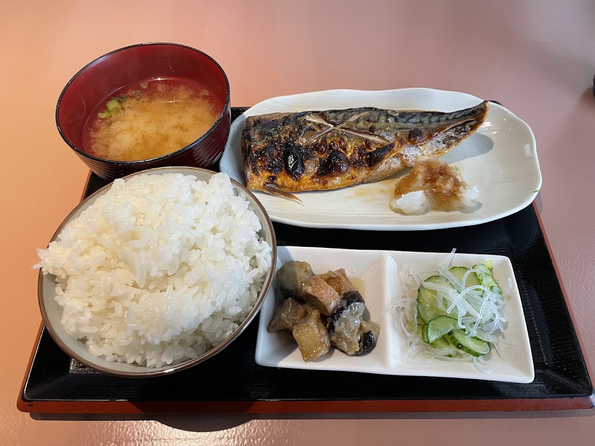 Grilled Fish Shop Photos 2