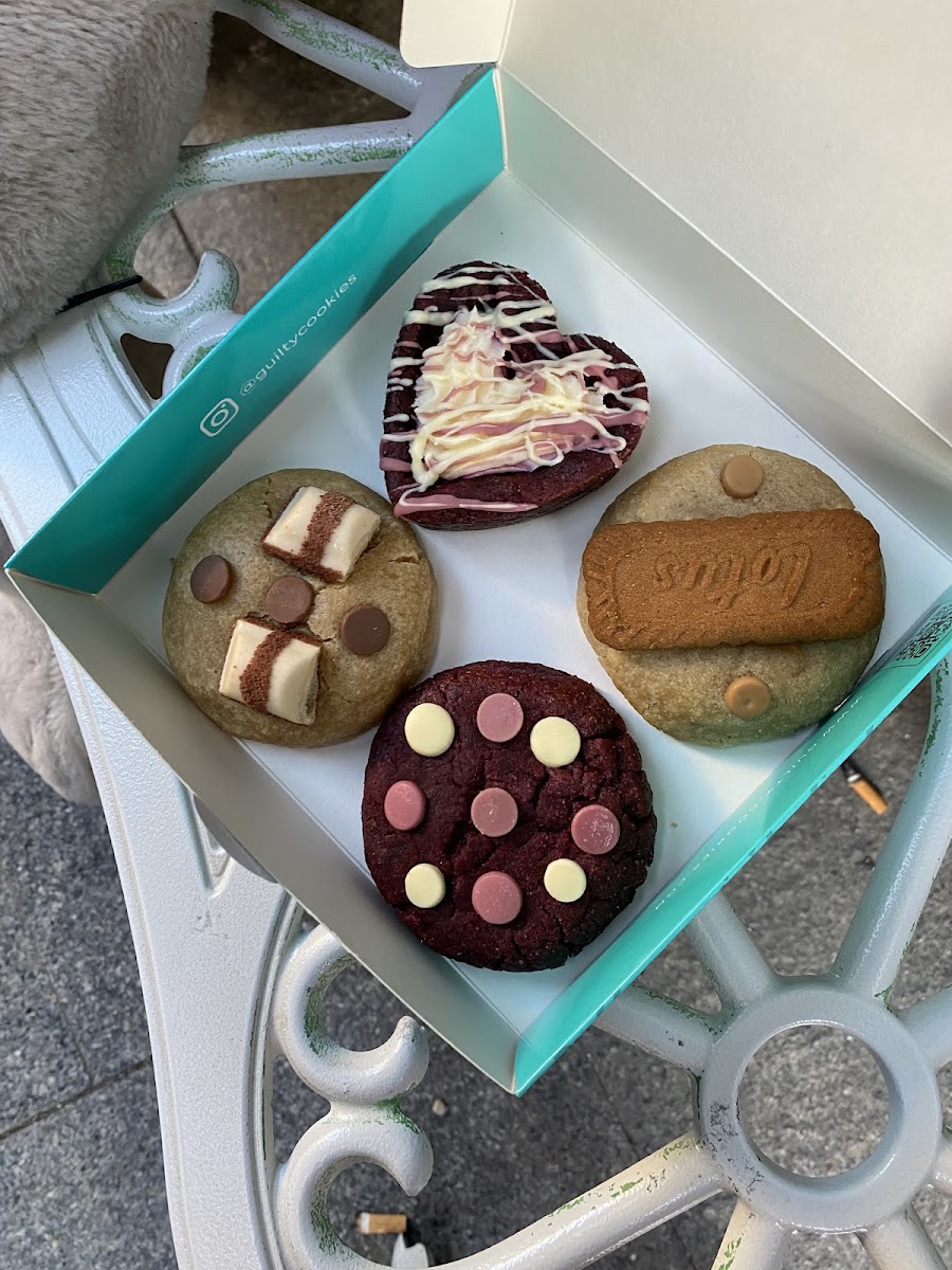 Guilty - Cookie Shop Photos 9