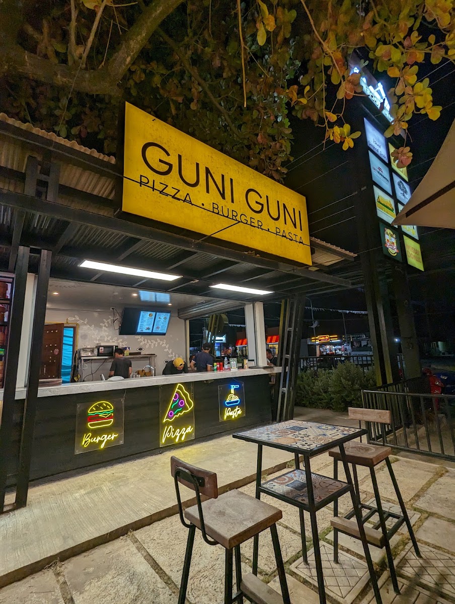 Guni Guni Bistro