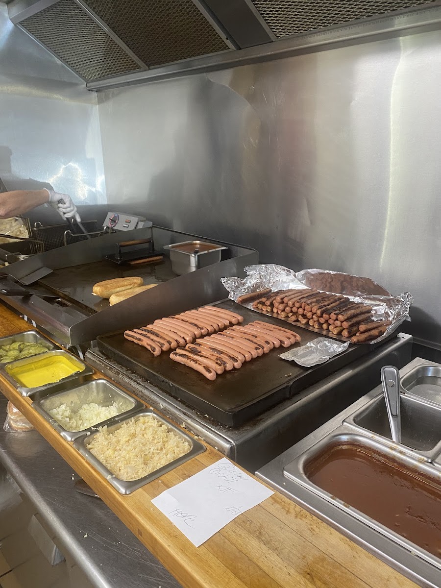 Gus's Hot Dogs Photos 9