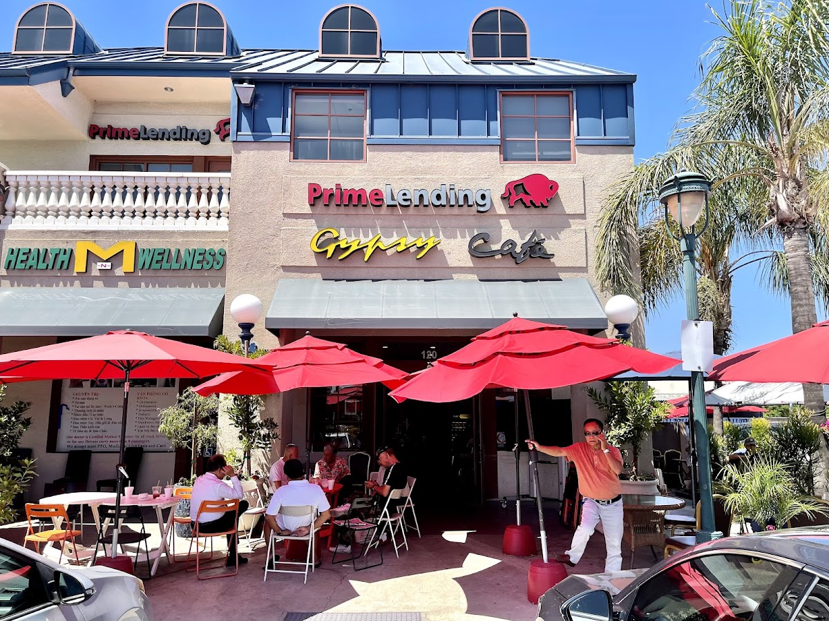 Gypsy Cafe & Restaurant