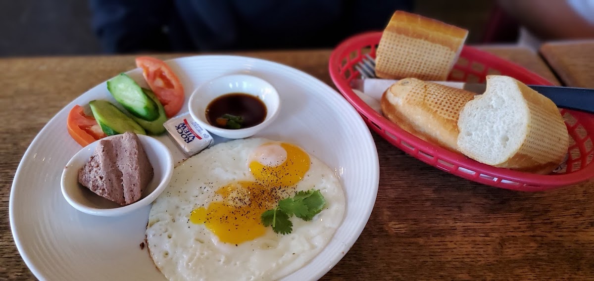 Gypsy Cafe & Restaurant Photos 9