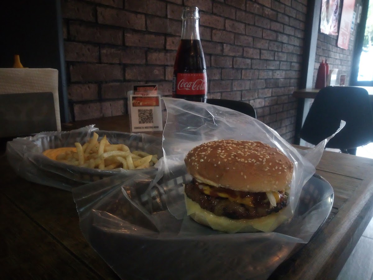 Ha-To Hamburguesas A La Parrilla Photos 9