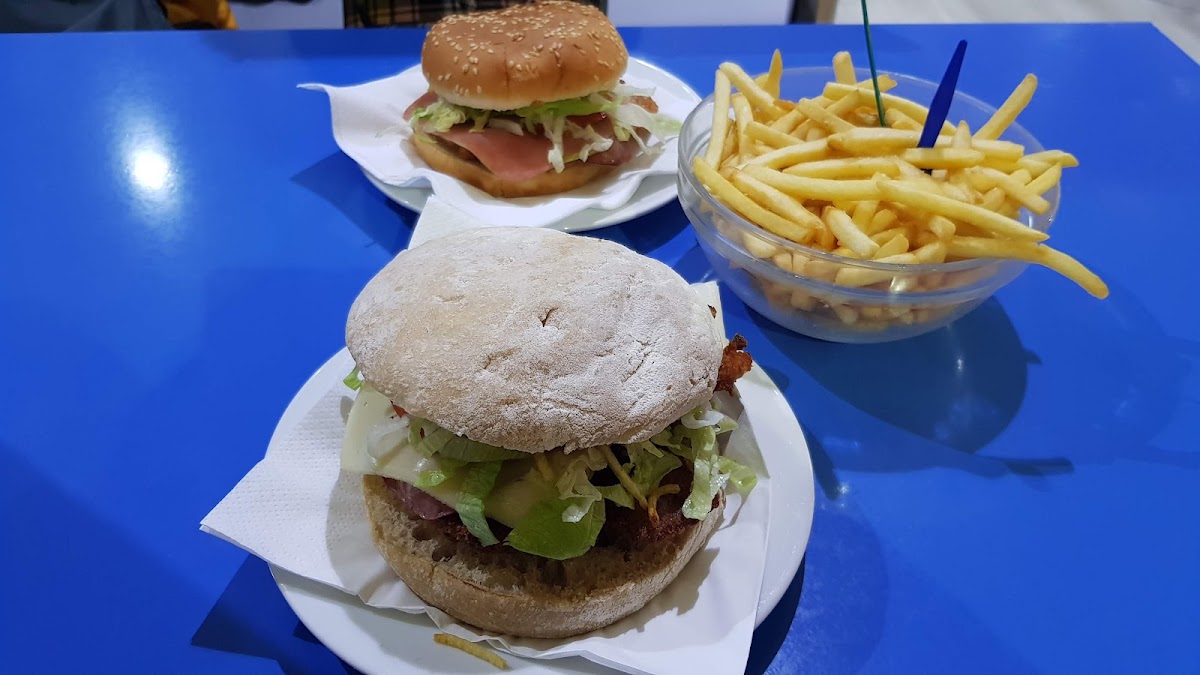 Hamburguesaría El Tejano Photos 9
