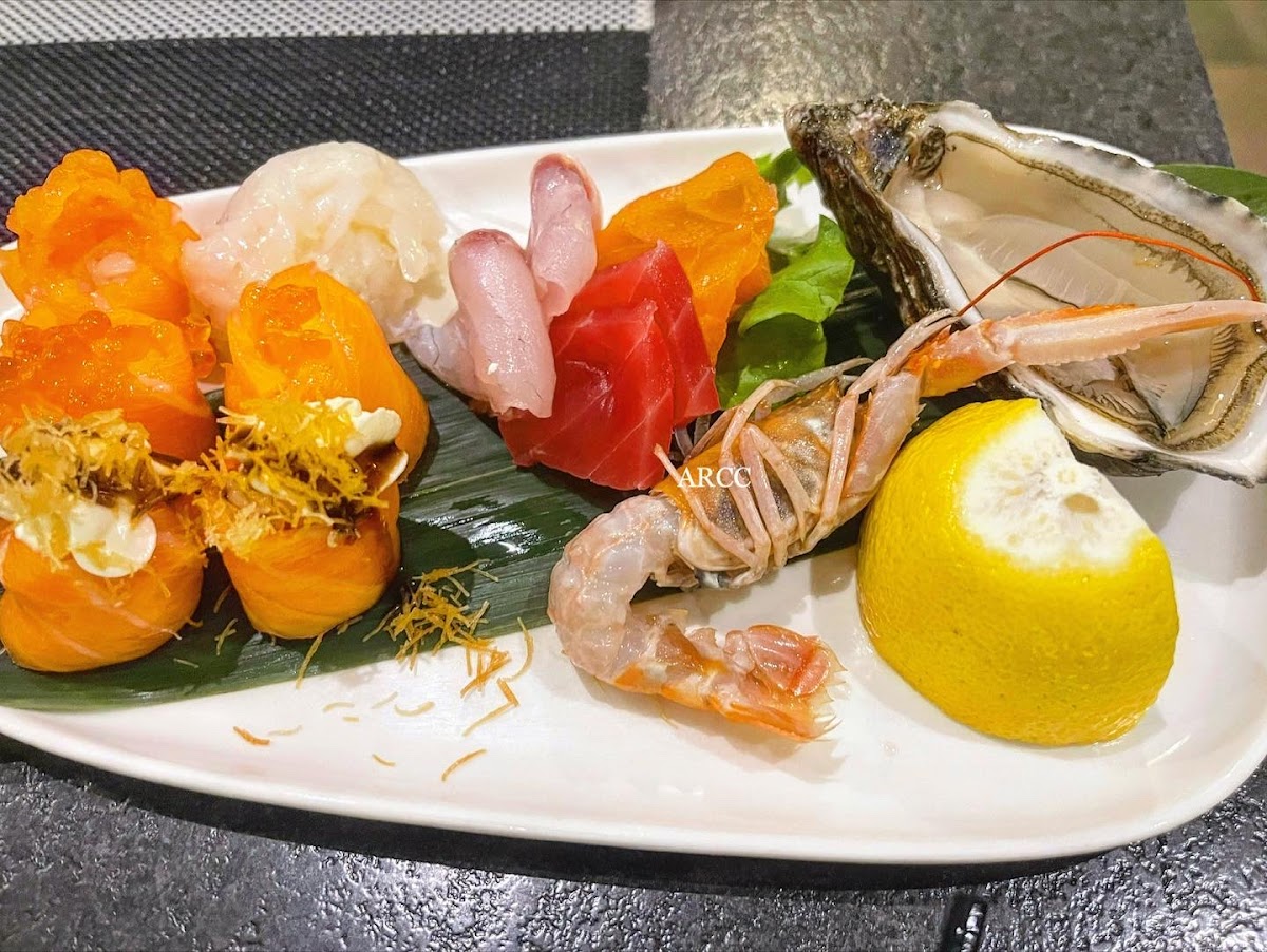Hanami Fusion Restaurant Photos 2