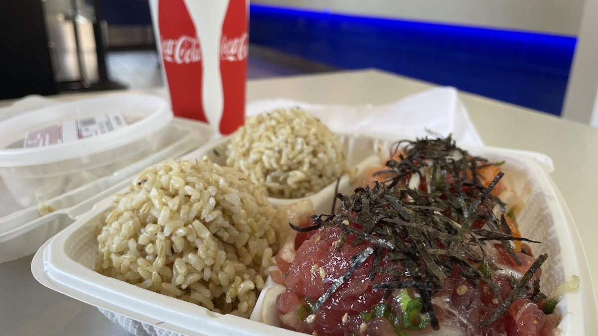 Hawaiian Fresh Seafood Liberty Station Photos 9