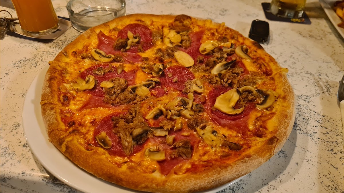 Helin Restaurant Photos 9