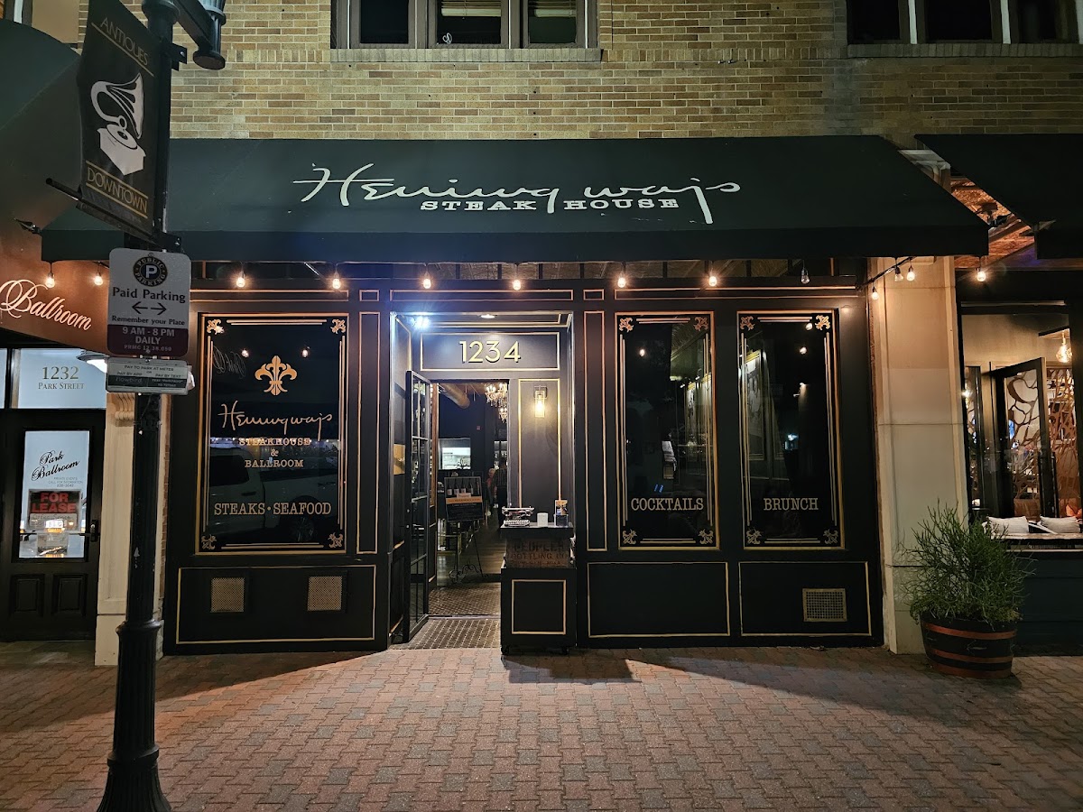 Hemingway's Steakhouse