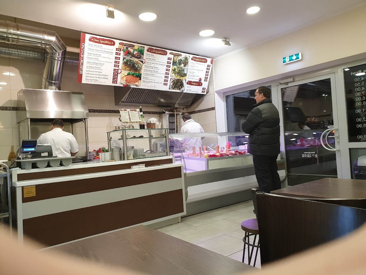Highway Grill & Kebaphaus
