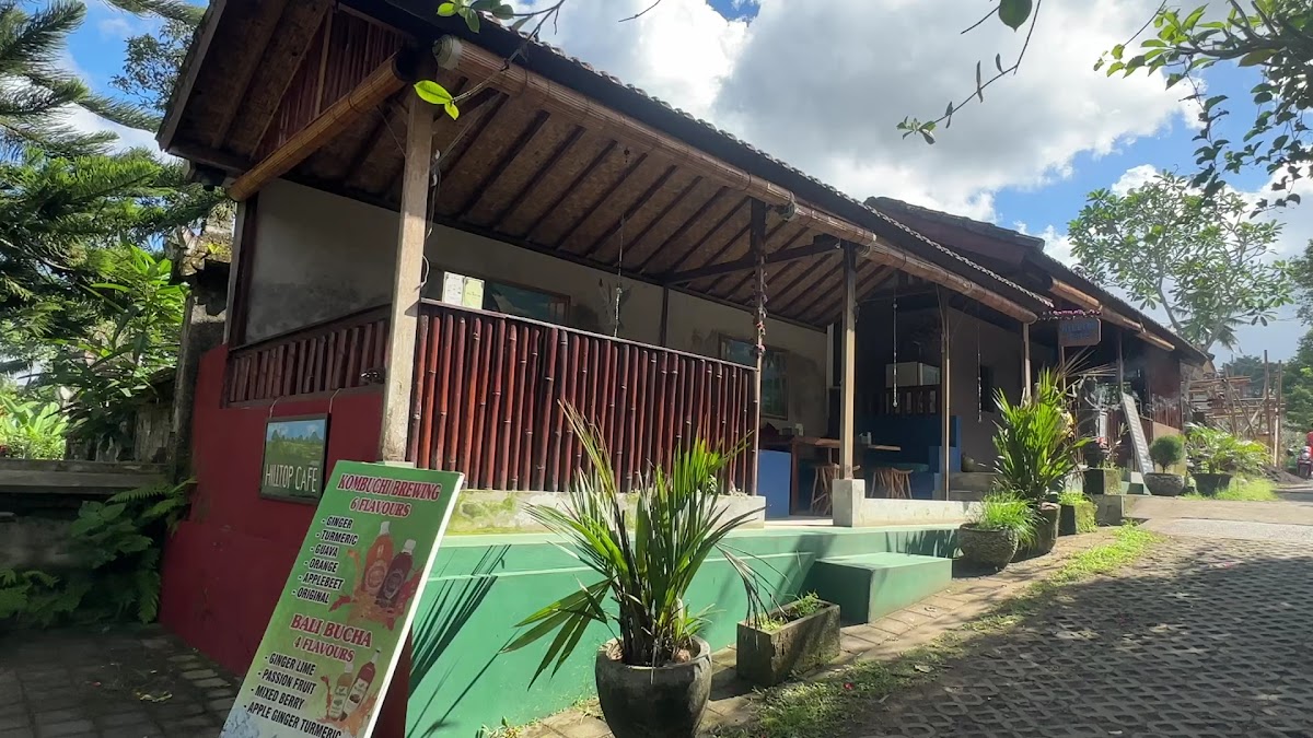 Hilltop Cafe Ubud Photos 9