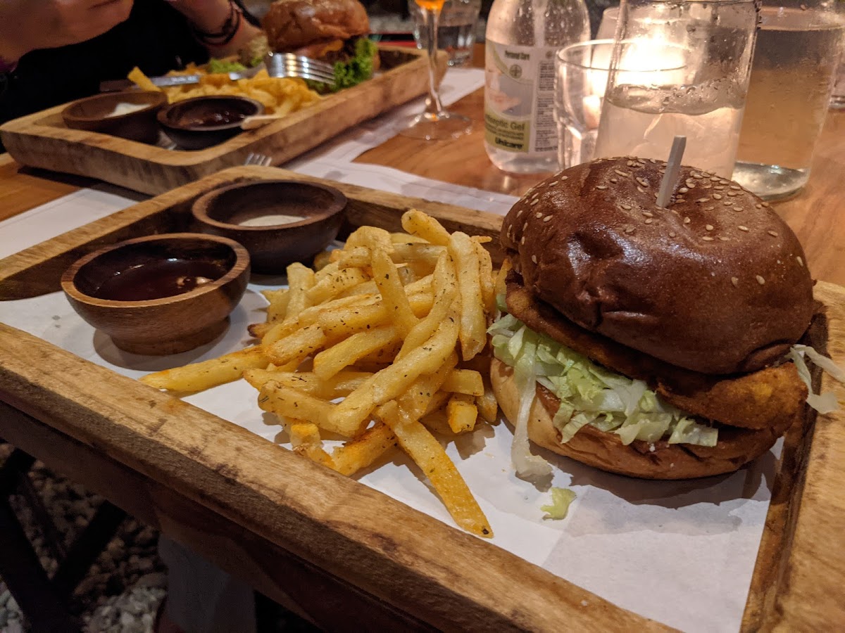 Hippie Beach Eatery Bar Photos 9