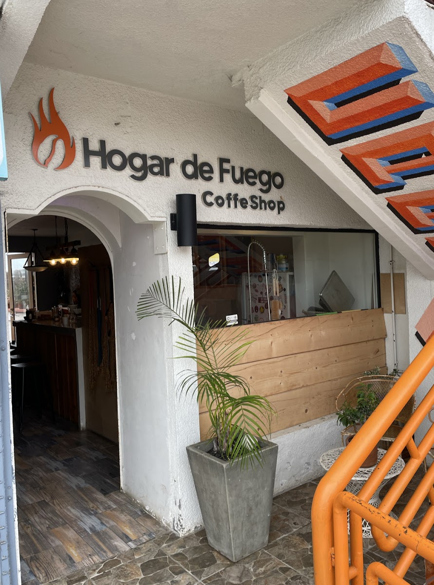 Hogar De Fuego Café