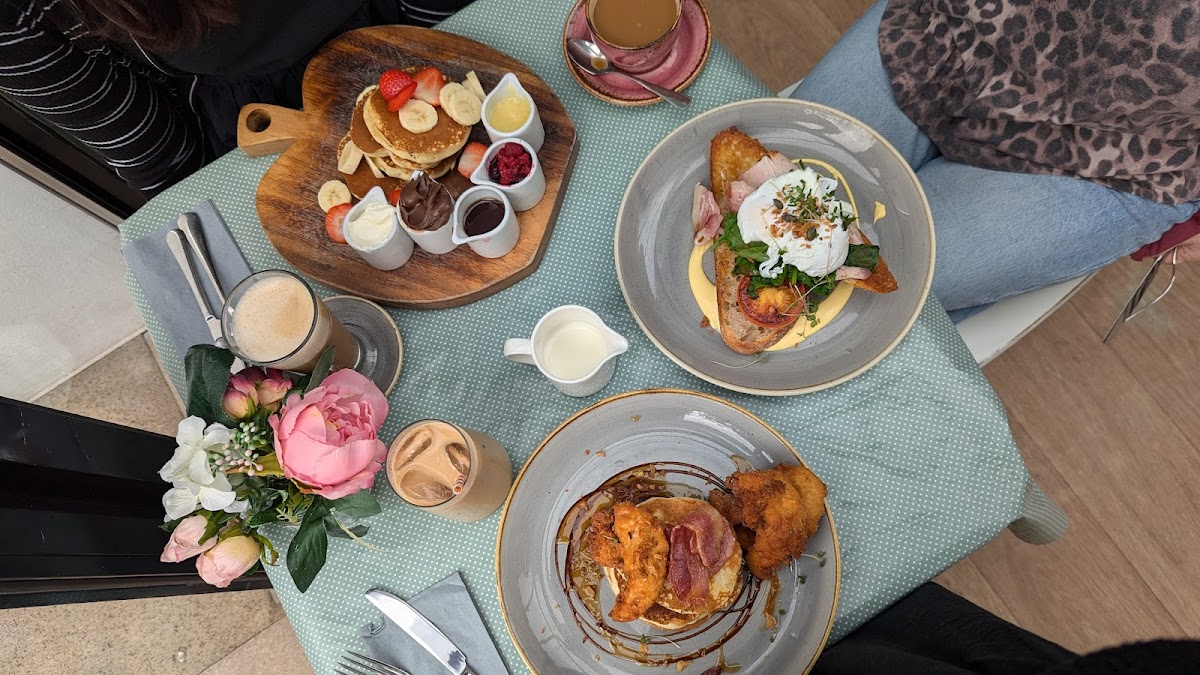 Hollie Berrie Tea Room Photos 2