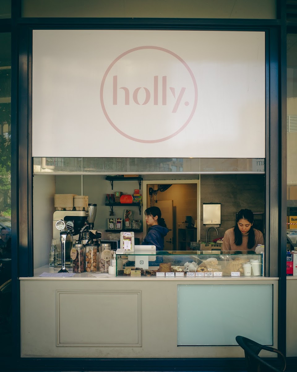 Holly Cafe