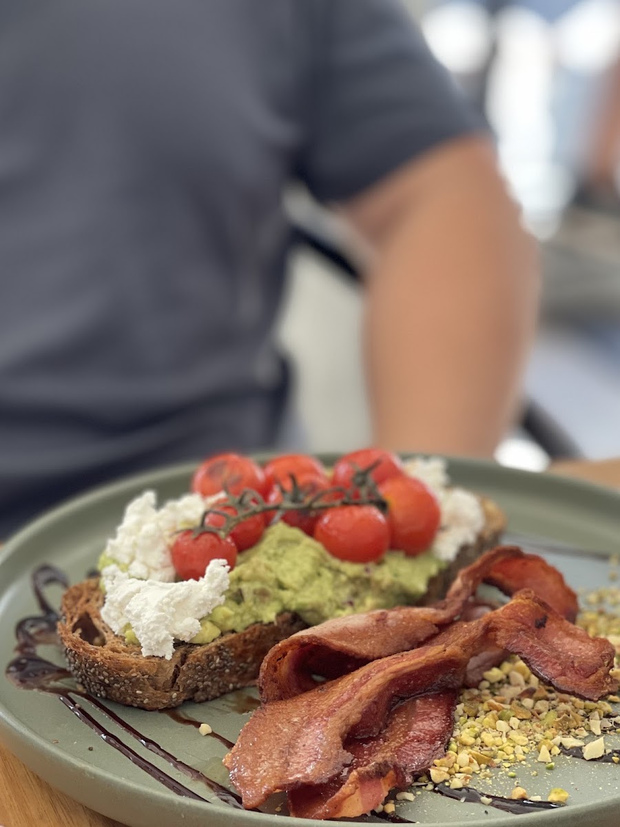 Holly Cafe Photos 9