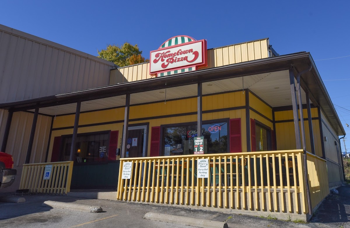 Hometown Pizza - Owenton