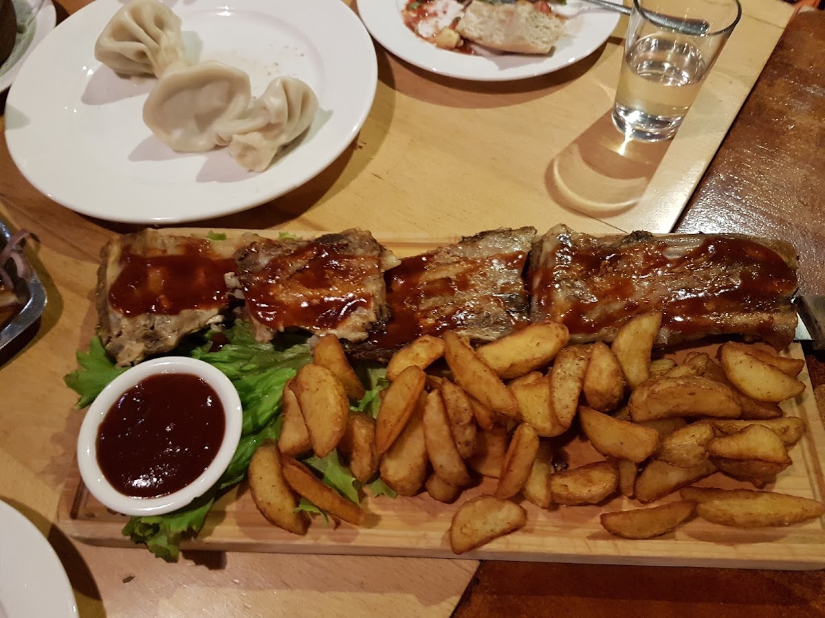 Host Of Signagi Restaurant Photos 9