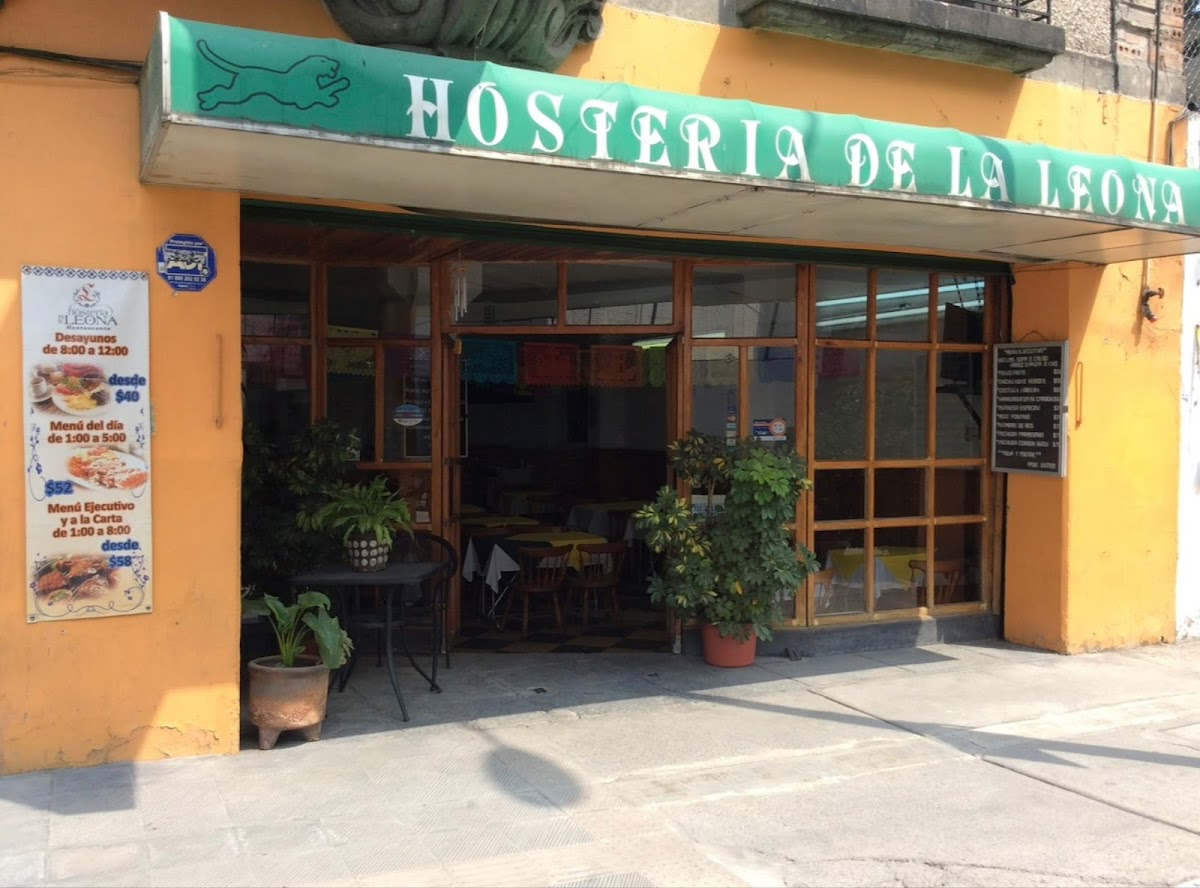 Hosteria De La Leona