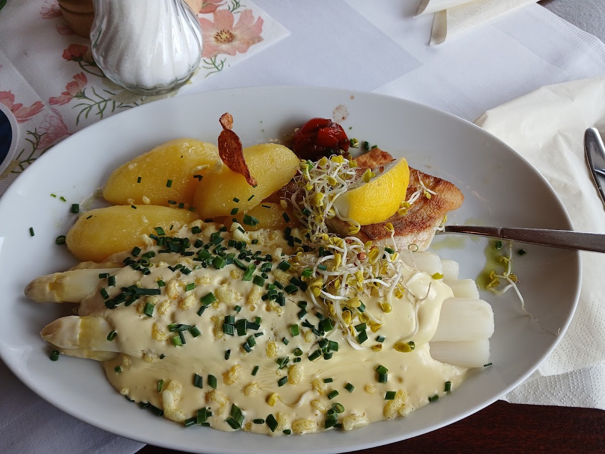 Hotel-Café-Rathaus 'zum Fischerwirt' Photos 2