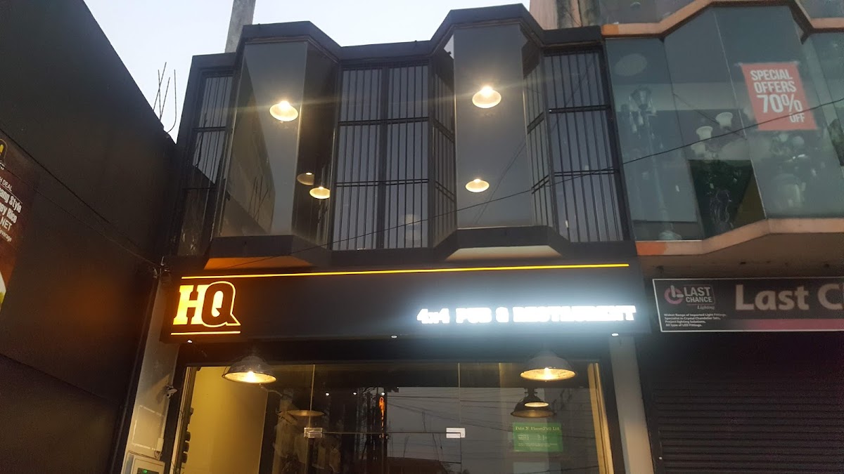 Hq Pub & Family Restaurant