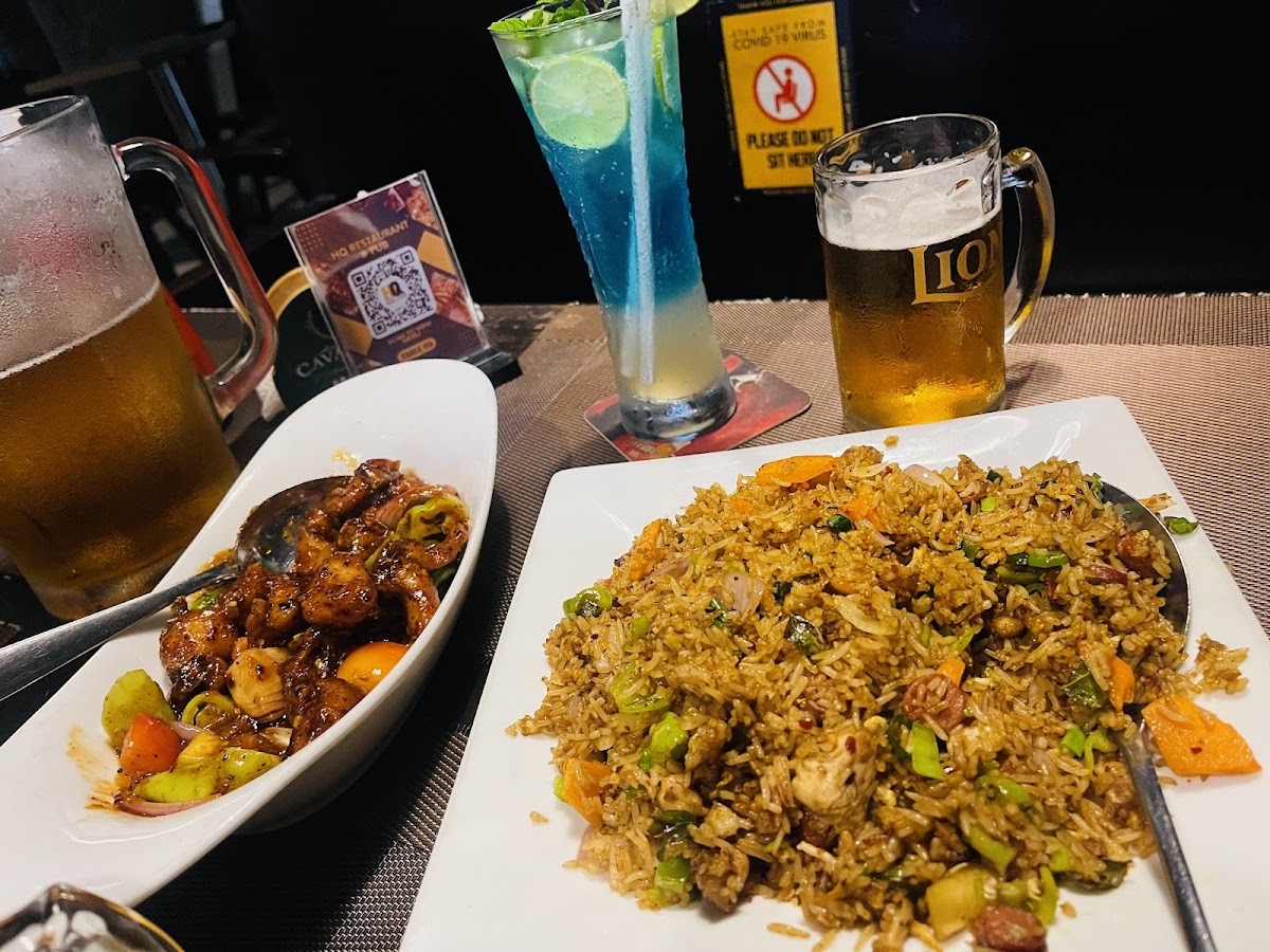 Hq Pub & Family Restaurant Photos 2