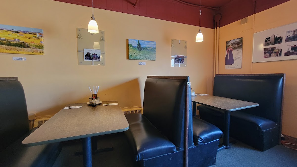 Husky Restaurant Photos 2