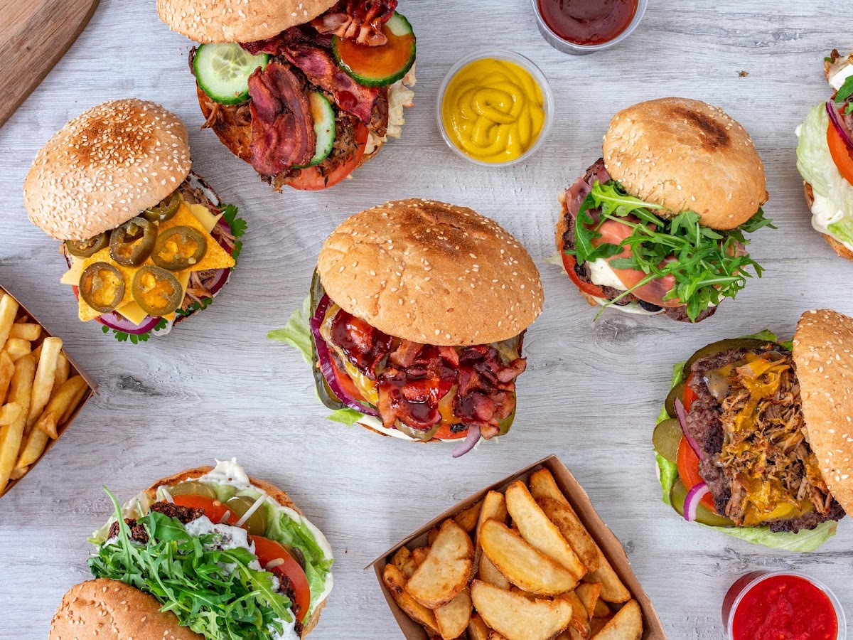 Huta Smaku Burger Photos 2