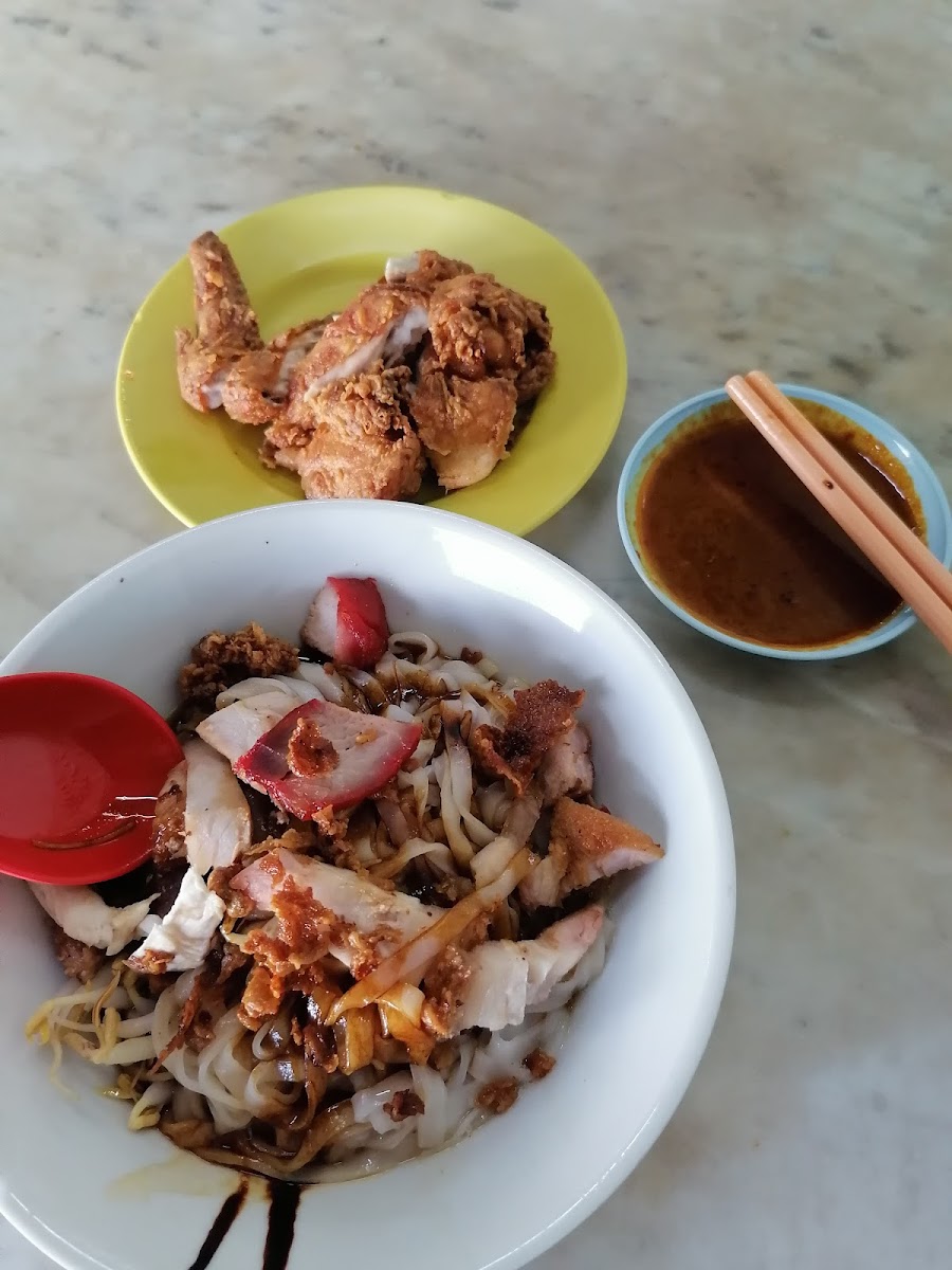 Ipoh Chuan Fatt Curry Mee Shop Photos 9