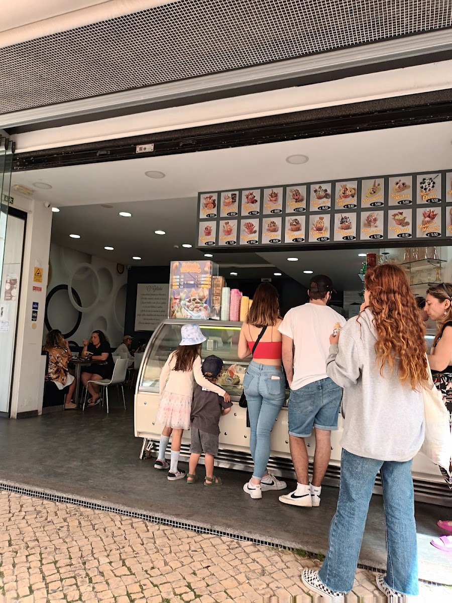 Italian Ice Cream Parlor Monalisa