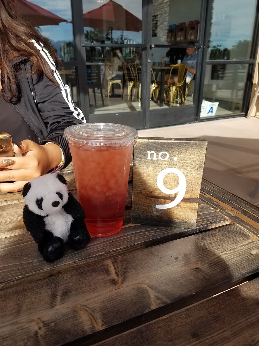 Iw Coffee & Chai Bar Photos 9