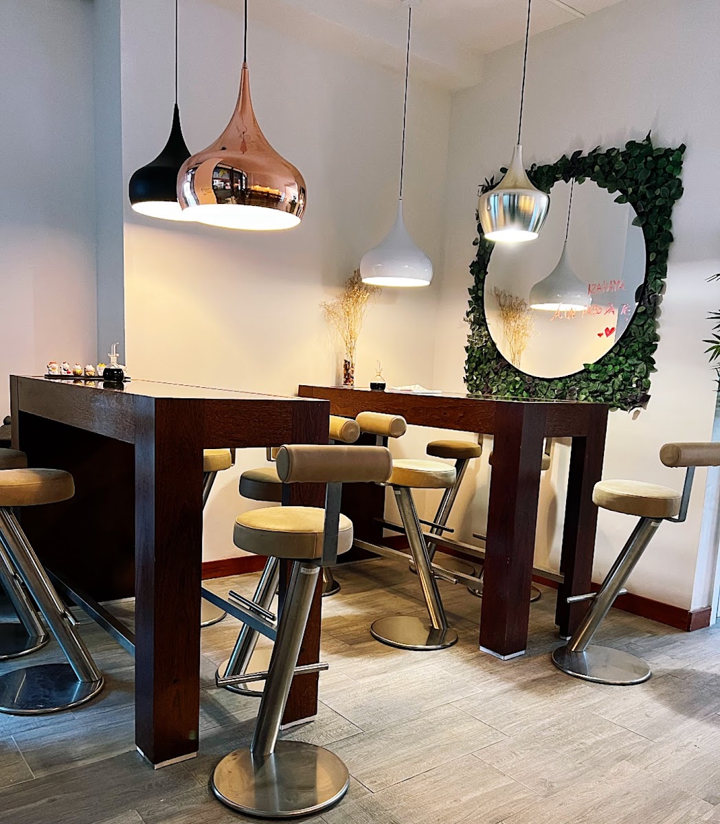 Izakaya Sushi Boutique Delivery E Take Away