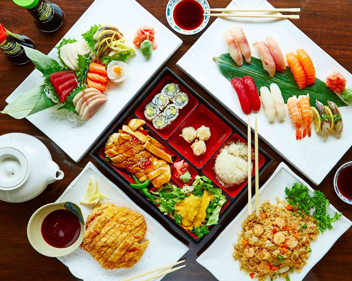 Izumi Japanese Steak House & Sushi Bar Photos 2
