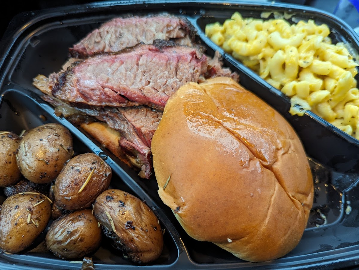 Jake's Smokehouse Southwest Bbq Photos 9