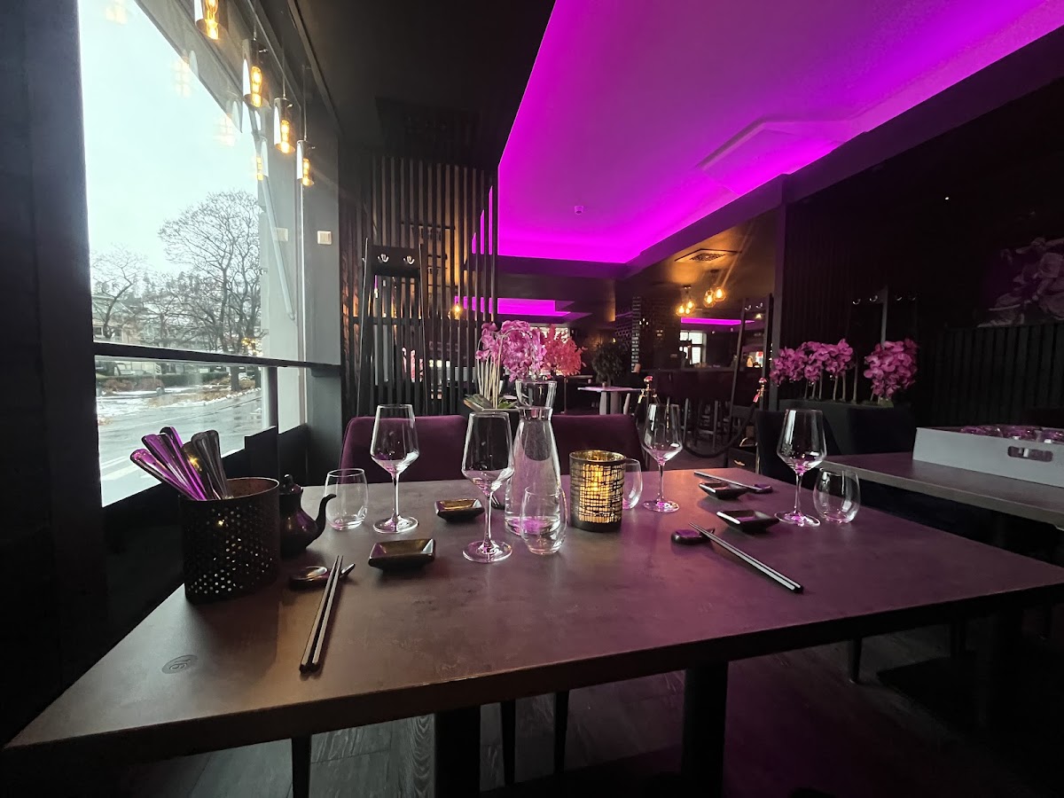 Jako Sushi Restaurant & Take-Away