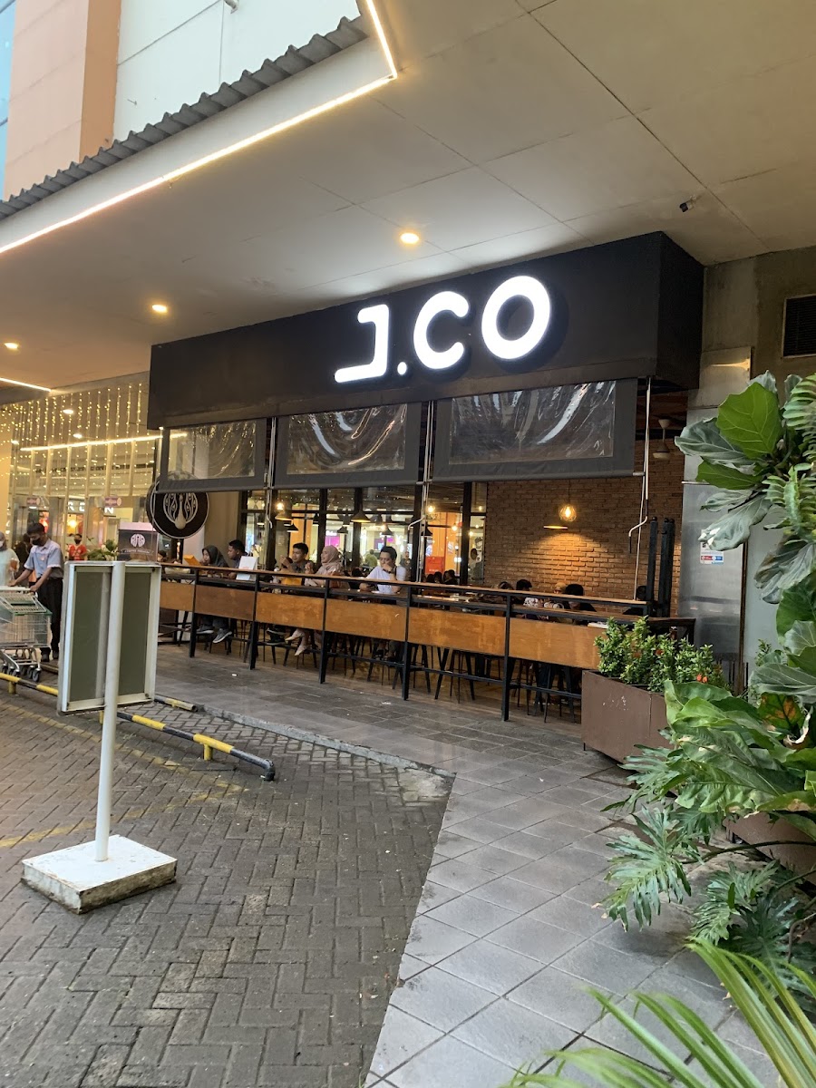 Jco Coffee & Donuts Botani Square Mall