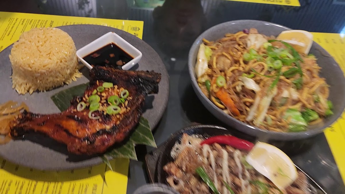 Jeepney Filipino Restaurant Photos 9