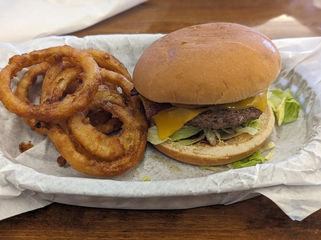 Jeff's Burgers, Dogs & Shakes Photos 2