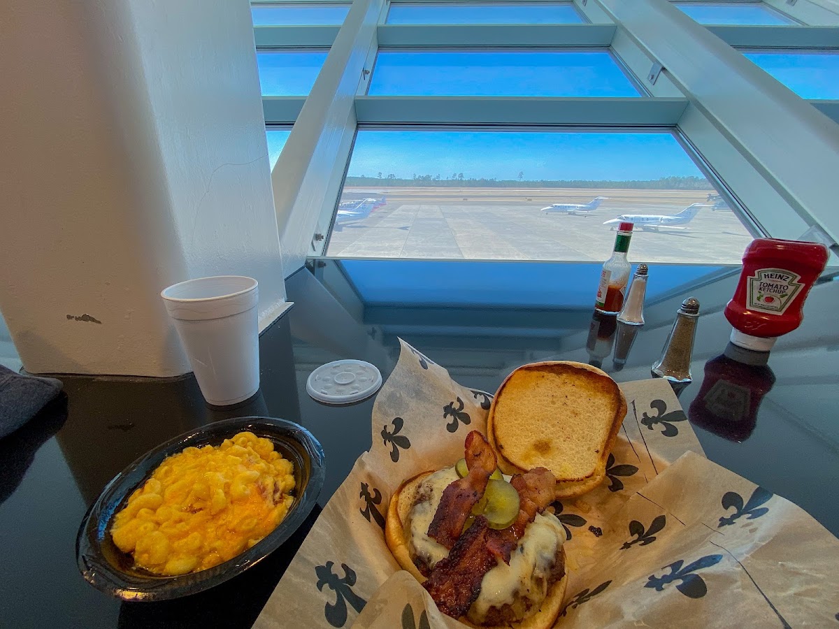 Jet-A-Way Cafe Photos 9